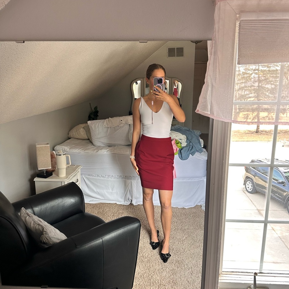 Elegant Red Women's Skirt